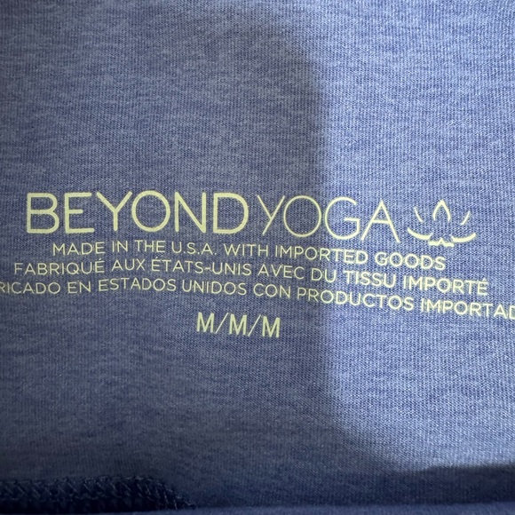 Beyond Yoga soft periwinkle Leggings - Picture 7 of 7